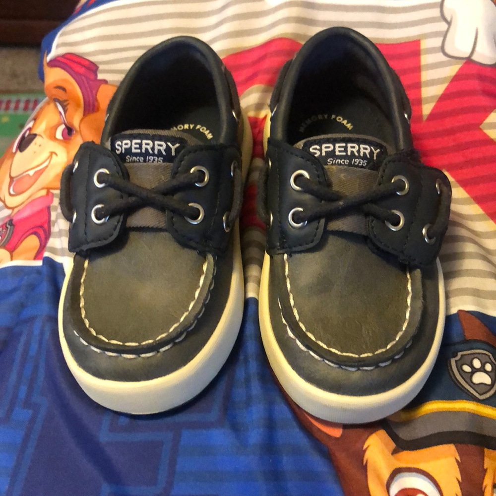 Sperry mocassins
